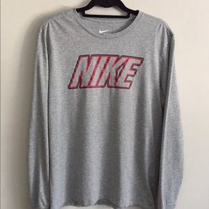 Nike long sleeve graphic